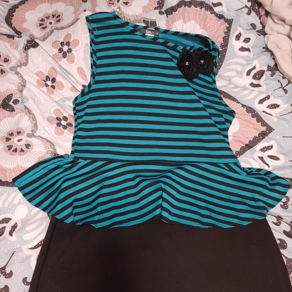 Striped peplum dress - Picture 1 of 3